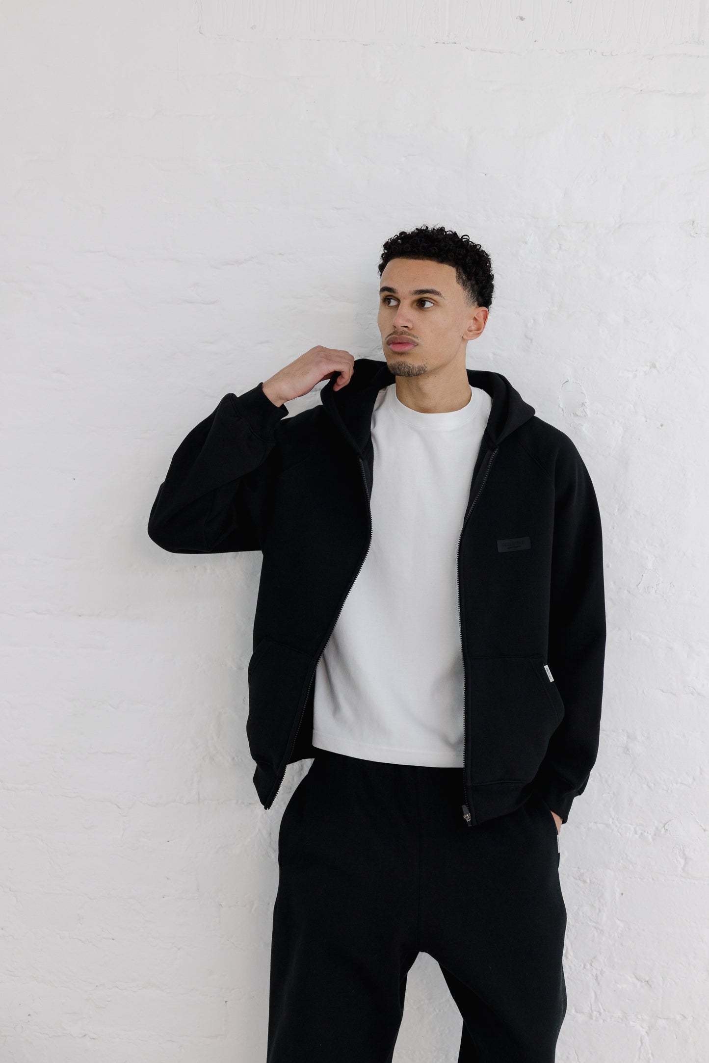 LAND OF PROPHETS ZIP-UP HOODIE - BLACK (off white print)