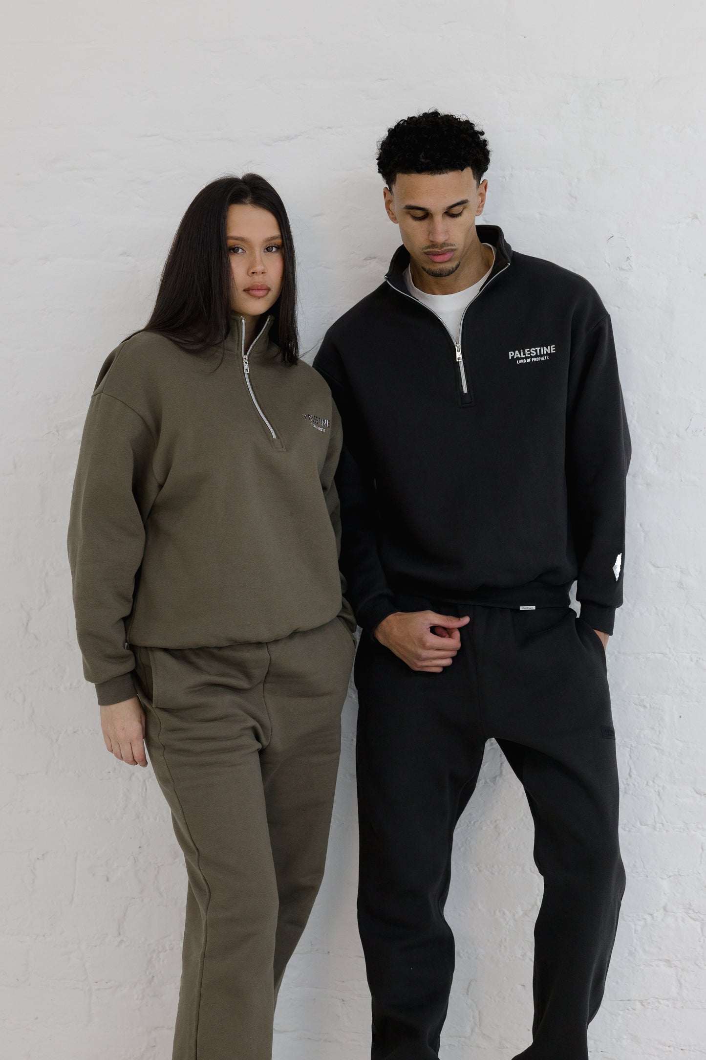 LAND OF PROPHETS HALF ZIP - BLACK IRON