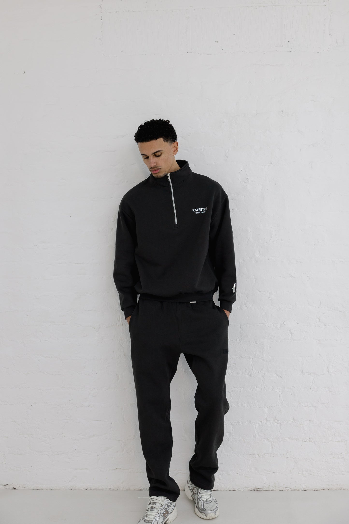 Unisex Wide Leg Joggers - black iron
