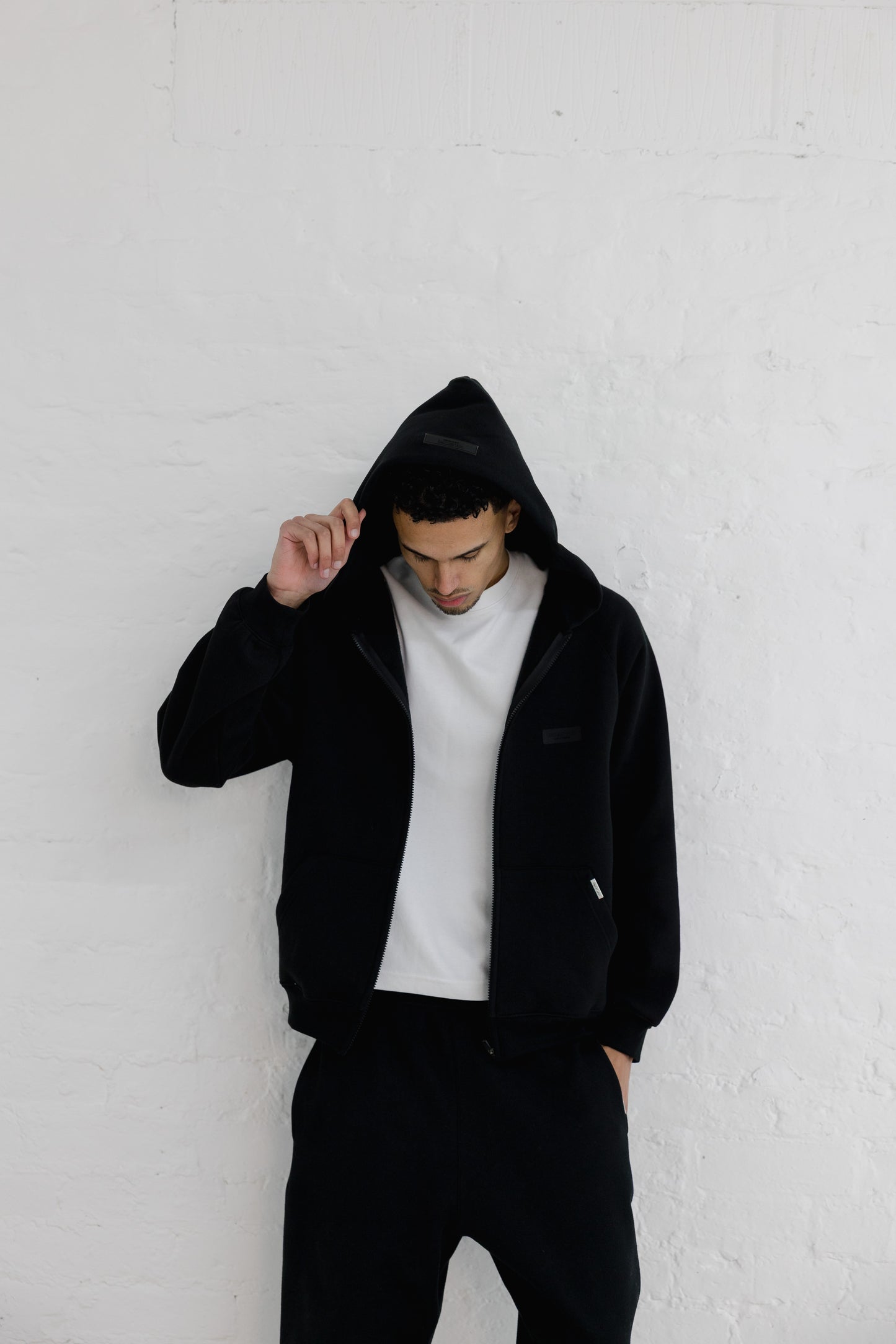 LAND OF PROPHETS ZIP-UP HOODIE - BLACK (off white print)
