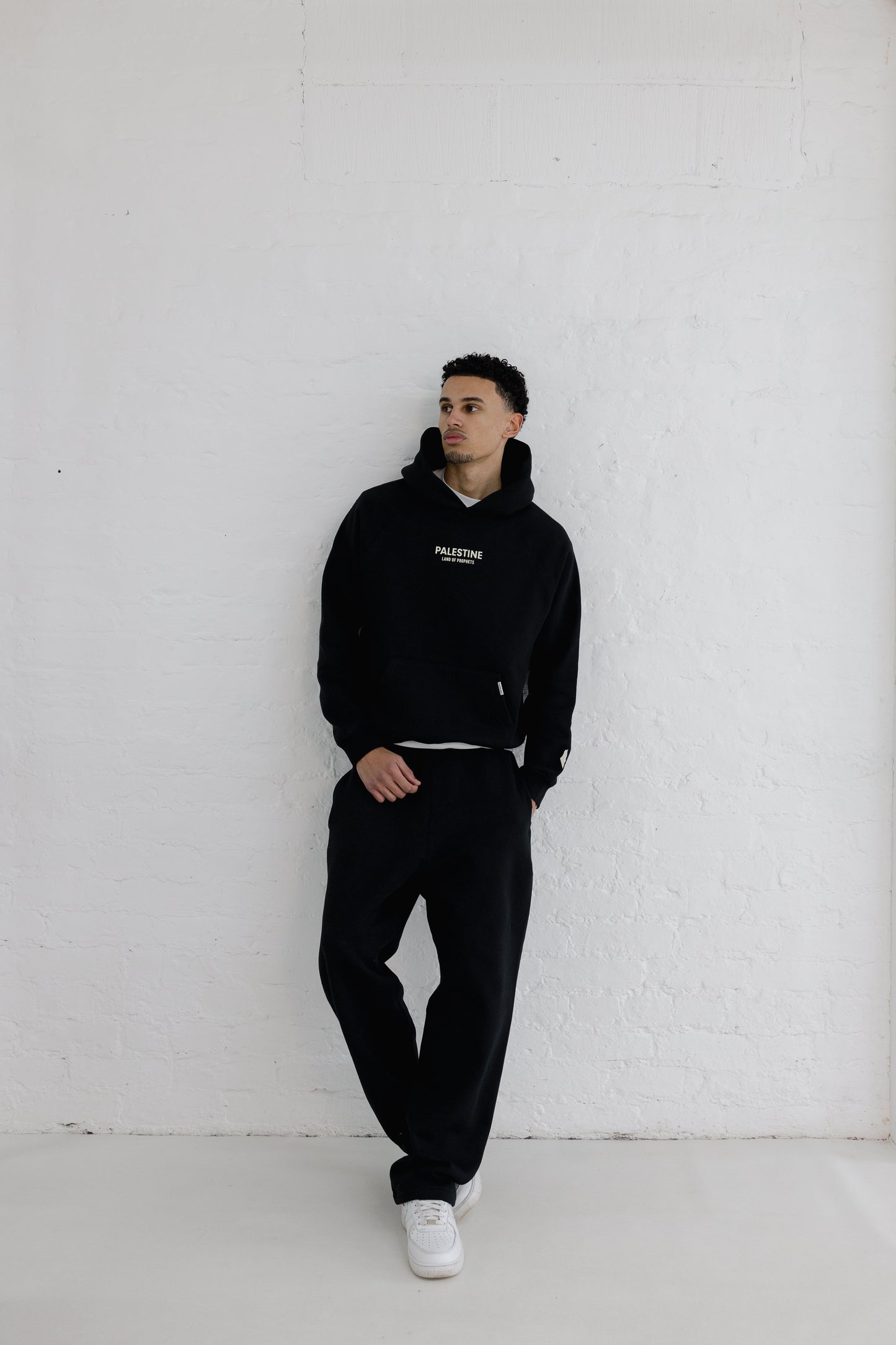 LAND OF PROPHETS HOODIE - BLACK